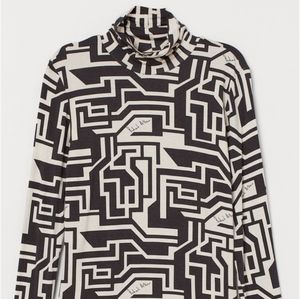 Richard Allan x H&M Soft Turtleneck Top Medium